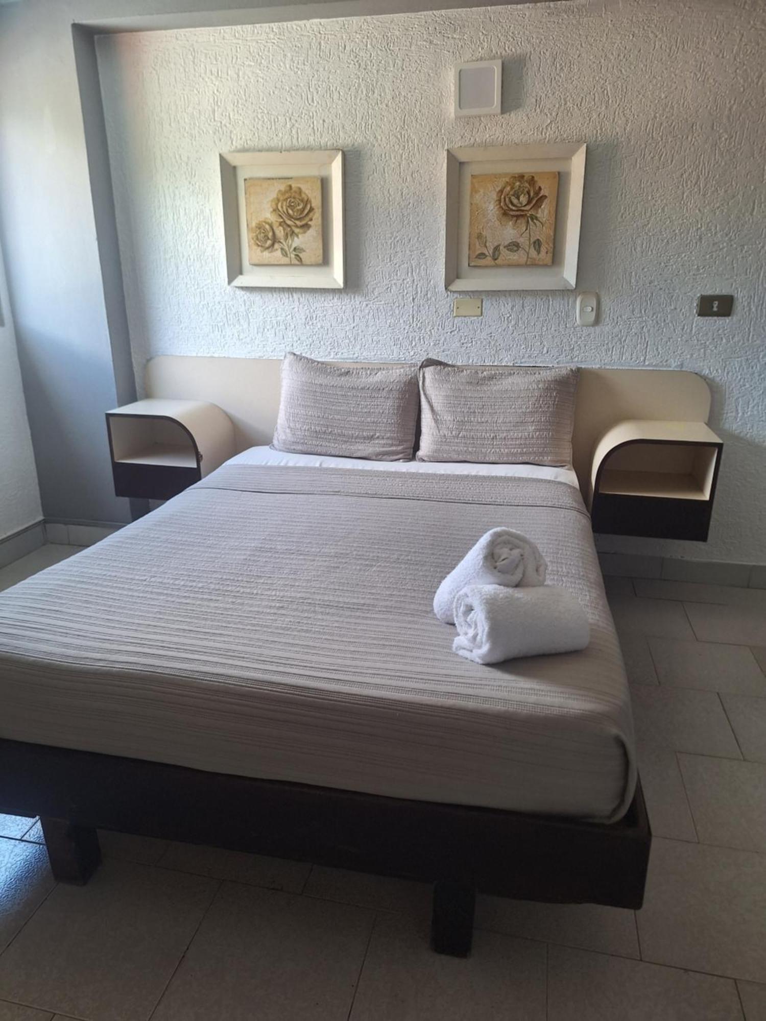 Hotel Jupiter El Morro de Barcelona Екстериор снимка