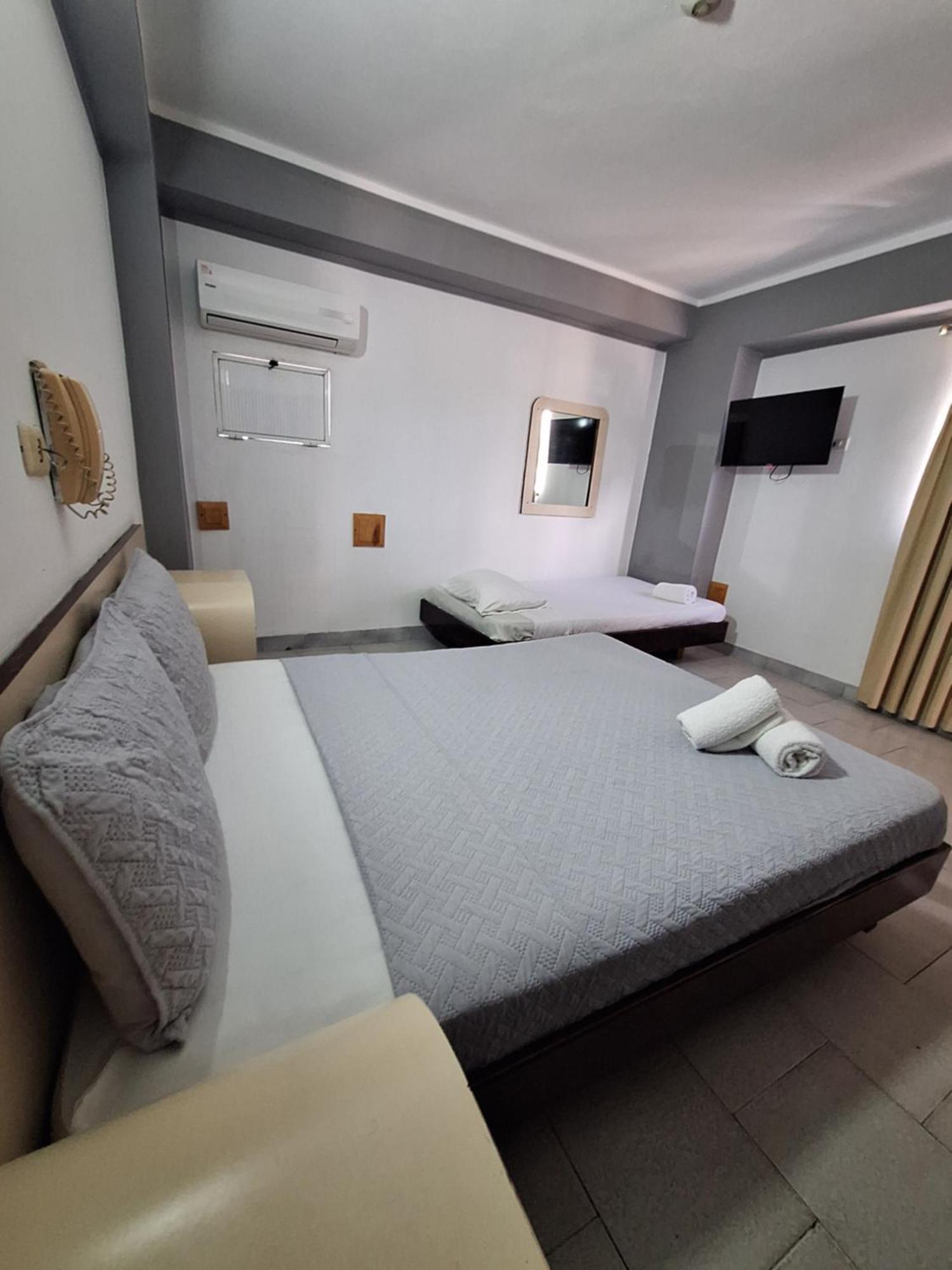 Hotel Jupiter El Morro de Barcelona Екстериор снимка